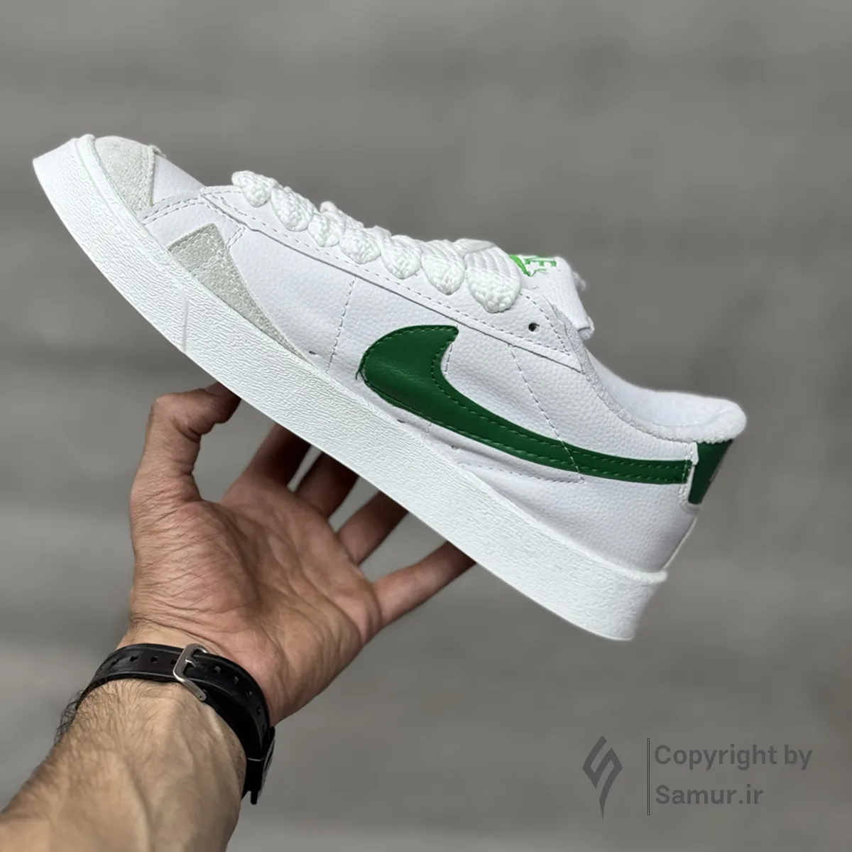 گالری تصاویر کتونی نایک بلیزر سفید سبز ساق کوتاه